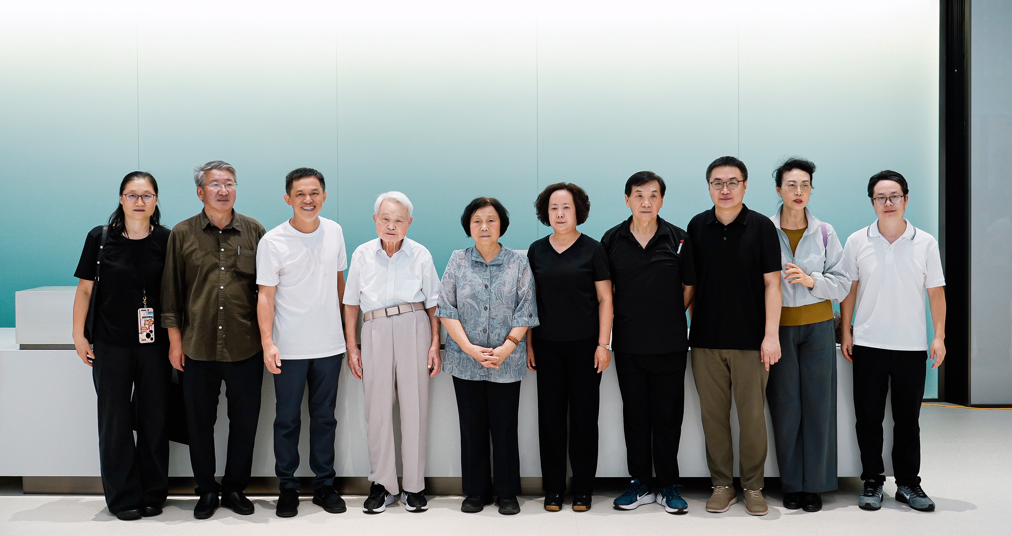 院士天團親臨點贊！鑫圖光電的“硬核科技”引領中國光學未來